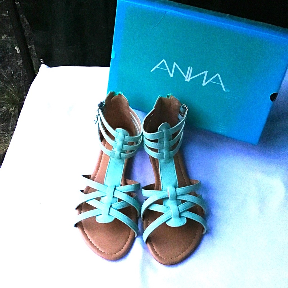 New in box gladiator sandals color mint size 6